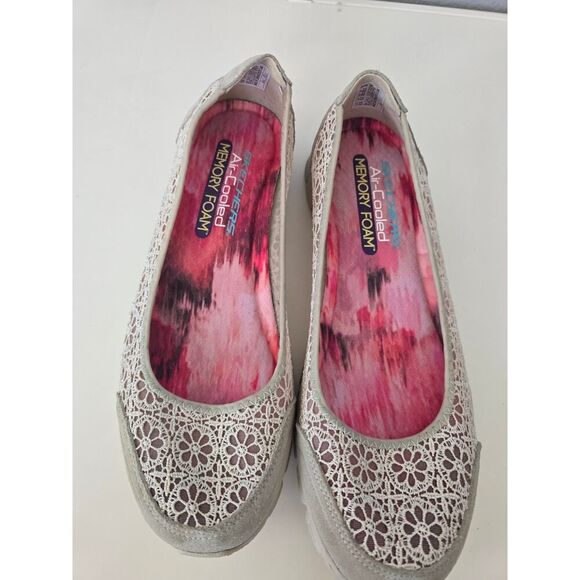 Skechers 23413 Beige Lace Flats 8.5 | Memory Foam Slip On Walking Shoes Neutral - Picture 7 of 7